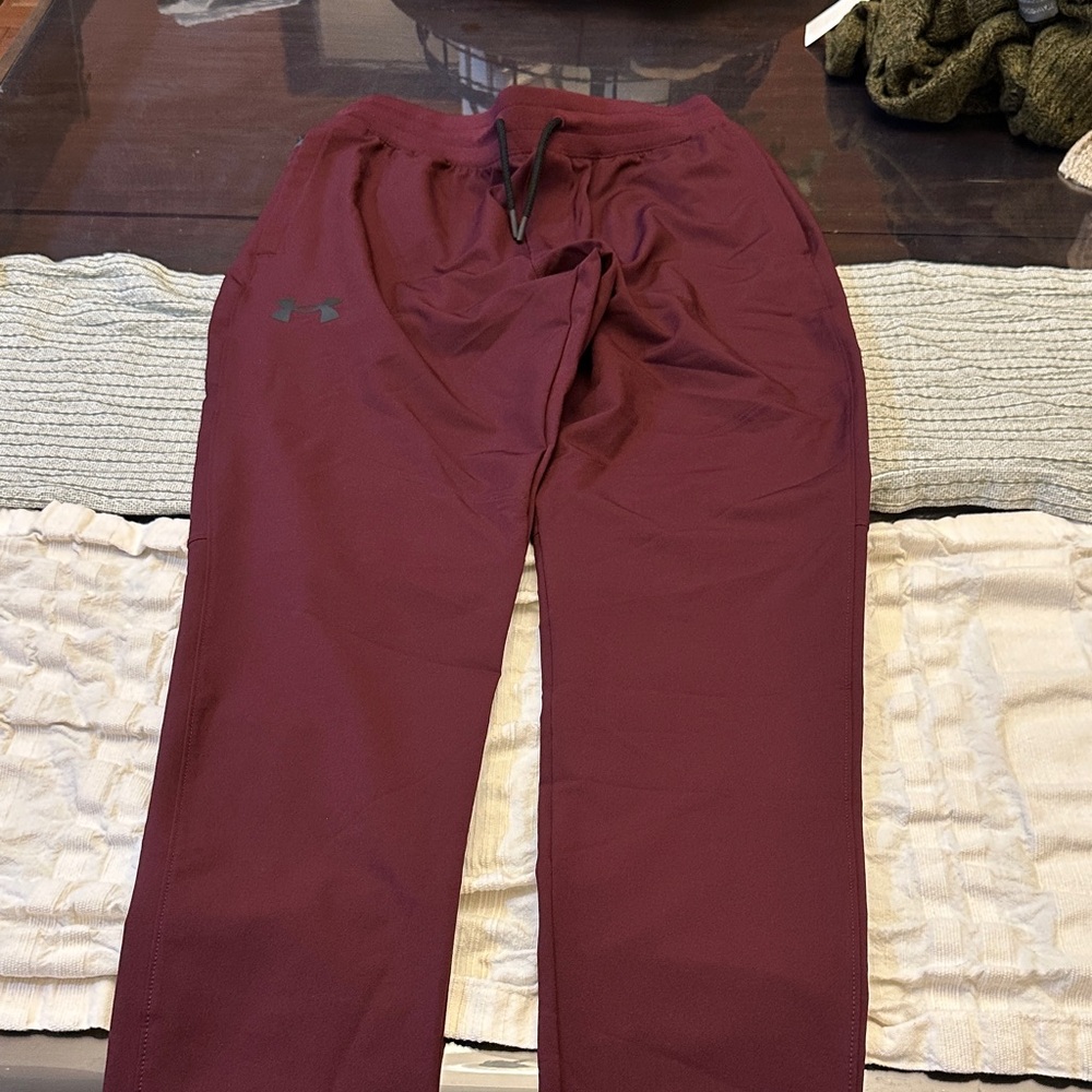 Under Armour Burgundy Joggrrs